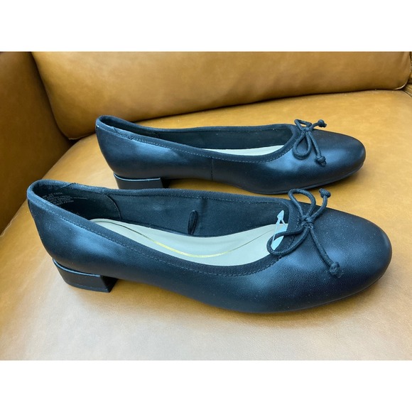 Liz Claiborne Shoes - Liz Claiborne LC Cecil Flats Womens 8.5 Black Memory Foam Bow Accent Low Heel